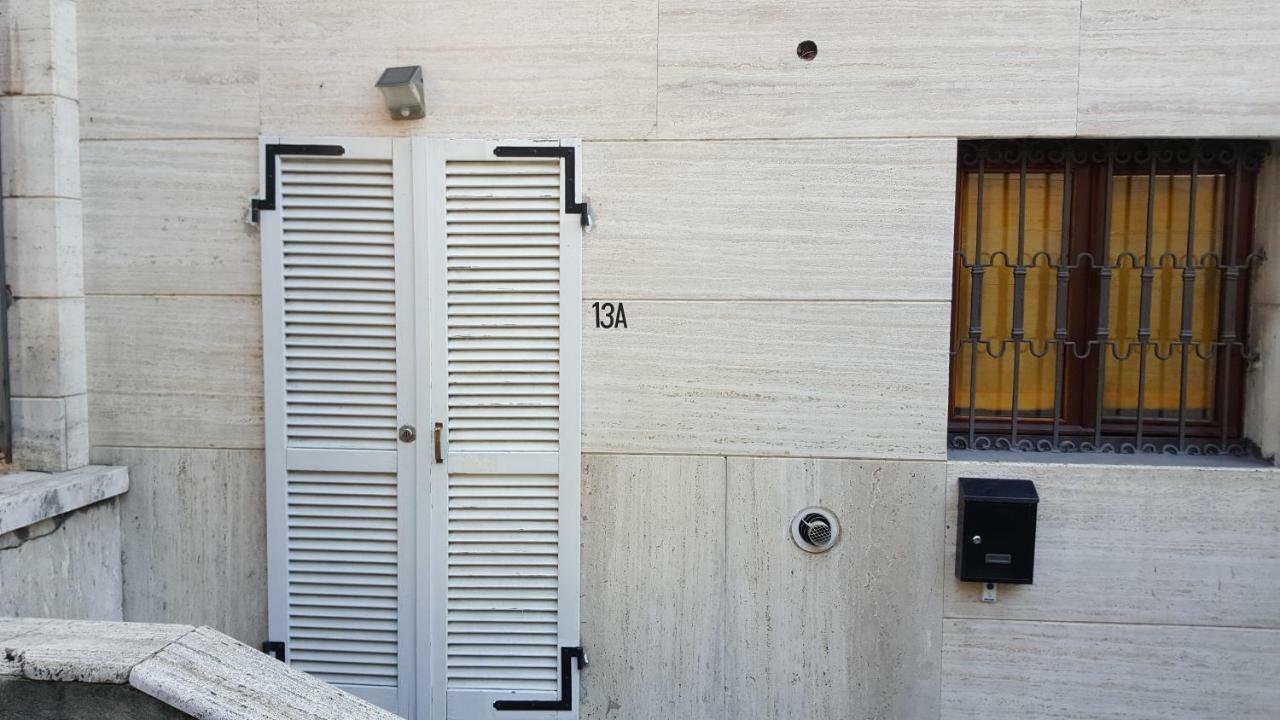 Location Turistic Monolocale Nel Parco Del Santuario Apartment Asti Exterior photo
